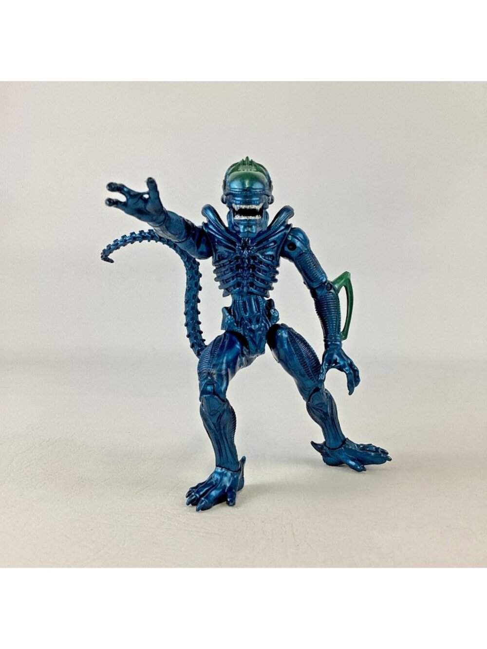 Lanard Alien Xenomorph 7" Action Figure Toy Remake 2020 Loose Dark Blue Shiny